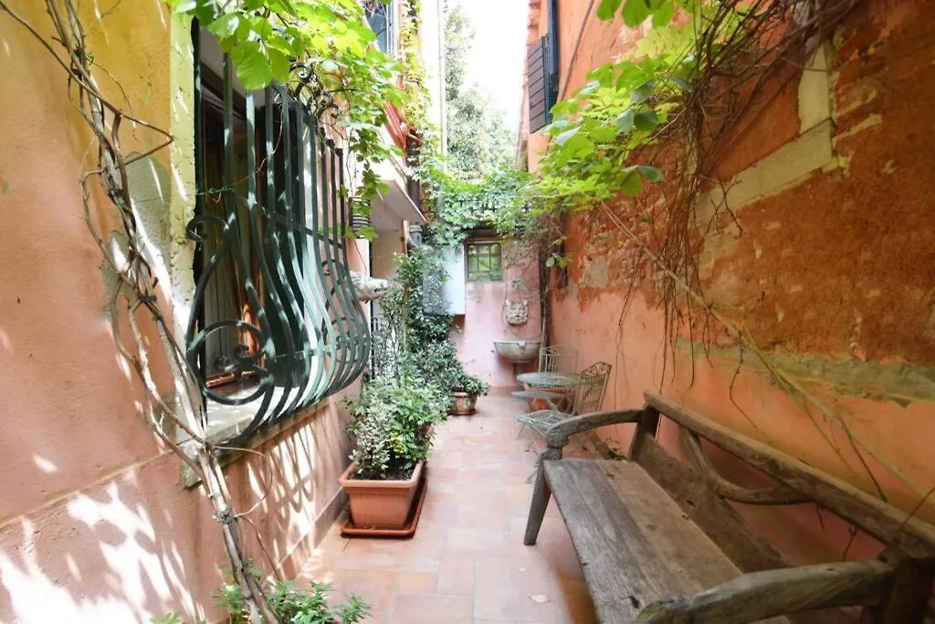 Apartamento Zattere Cottage Close To Guggenheim Veneza